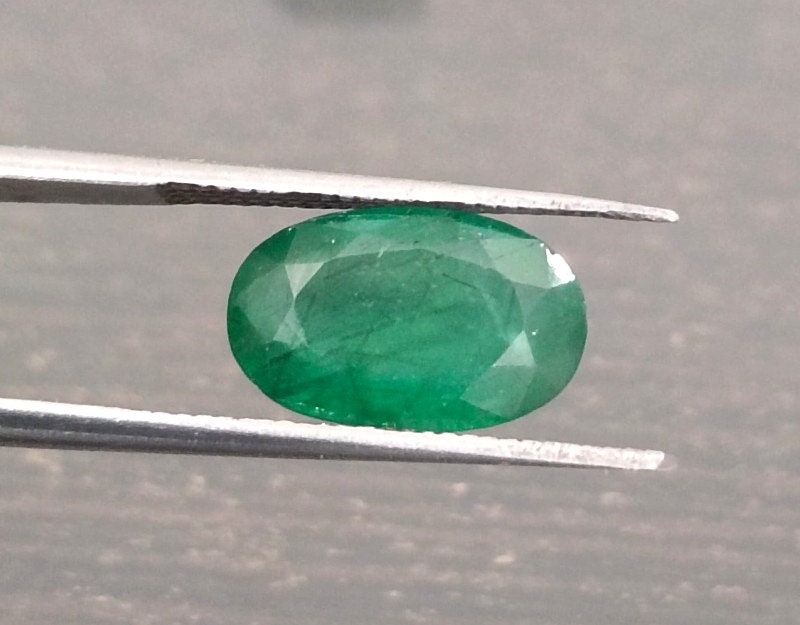 2.21ct Deep Green Emerald, 100% Natural Gem