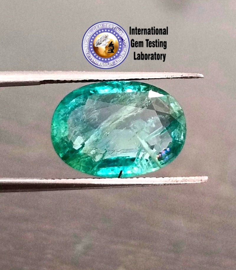 4.15ct  Certified Zambian Emerald, 100% Natural Gem