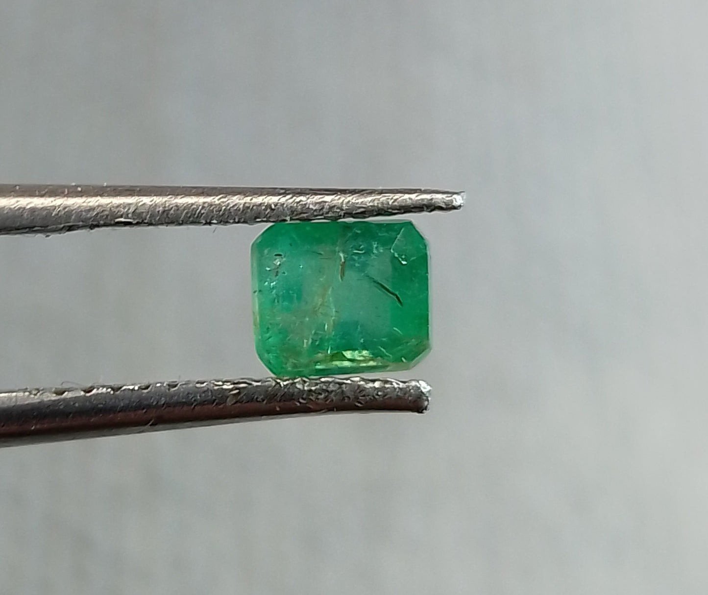 0.67ct Zambian Emerald , 100% Natural Gem