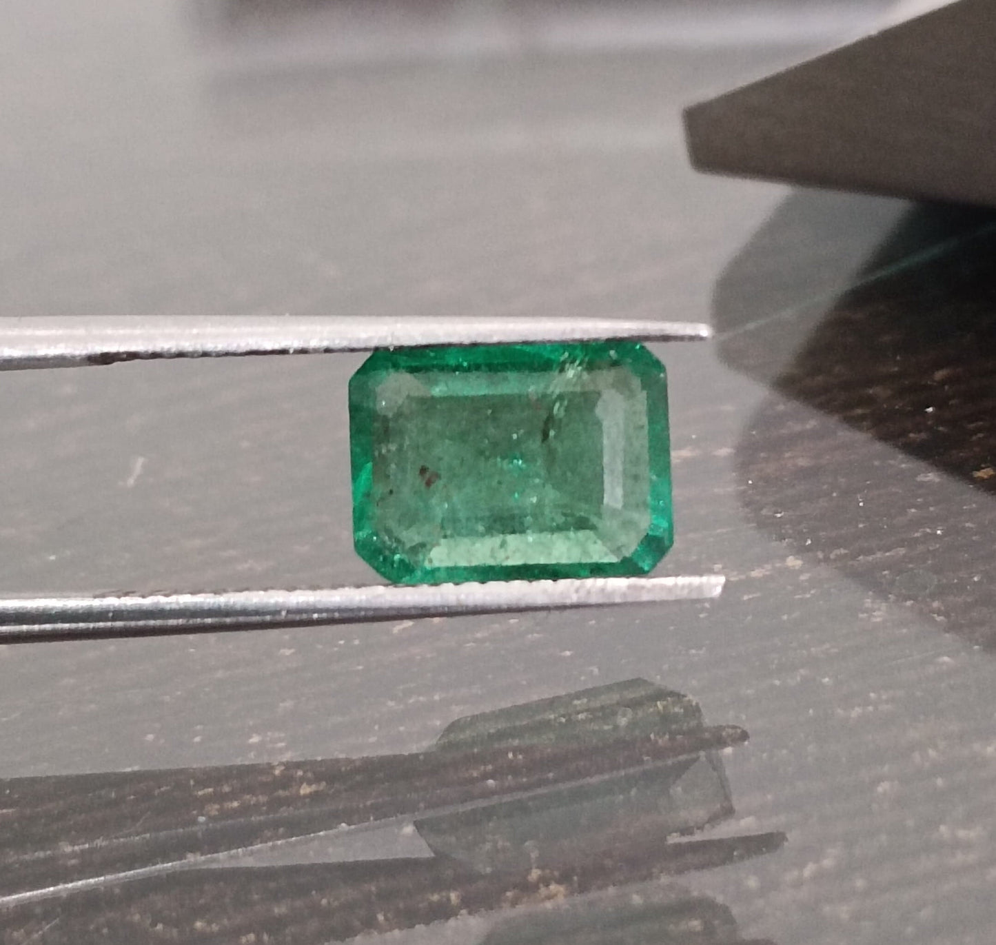 2.10ct Golden Green Swat Emerald, 100% Natural Gemstone