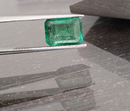 2.10ct Golden Green Swat Emerald, 100% Natural Gemstone