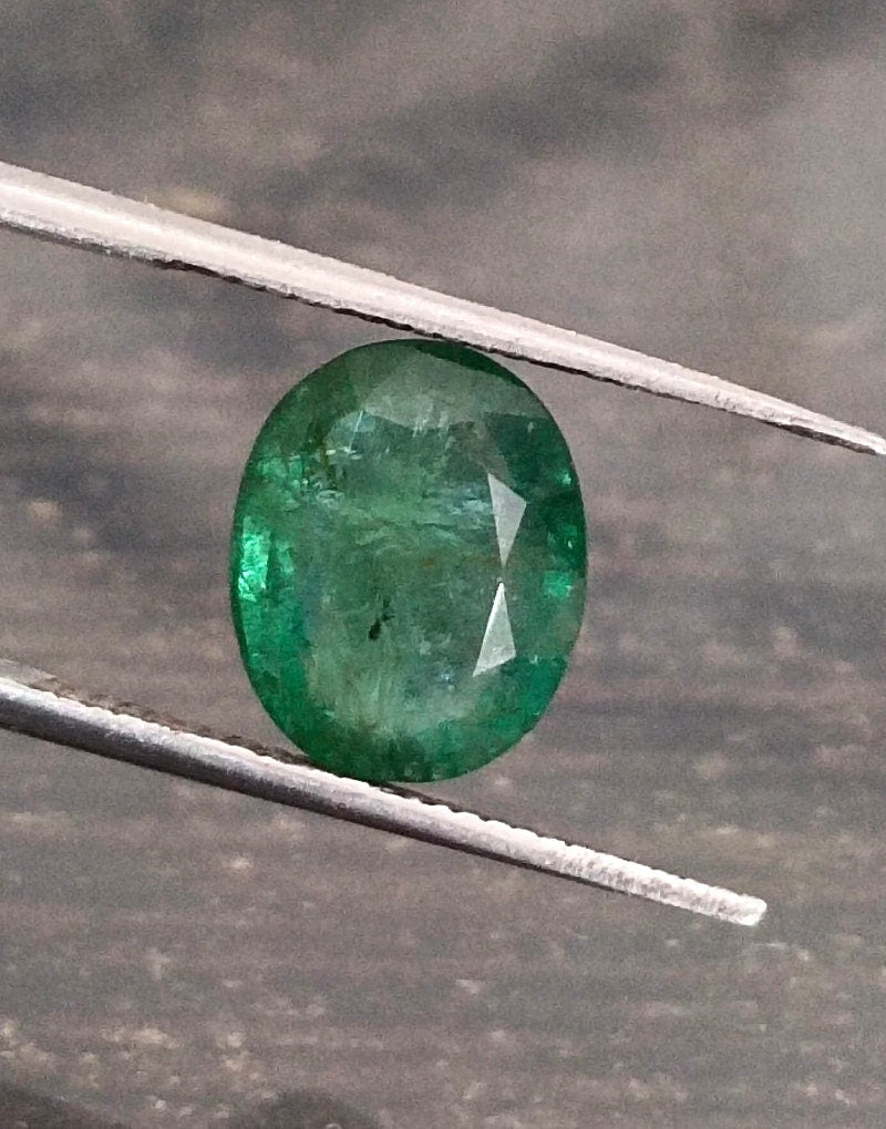 2.45ct Zambian  Emerald, 100% Natural Gem