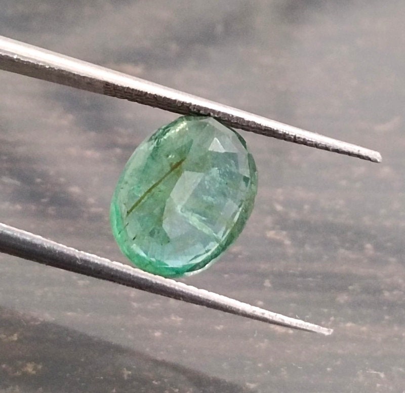 2.45ct Zambian  Emerald, 100% Natural Gem