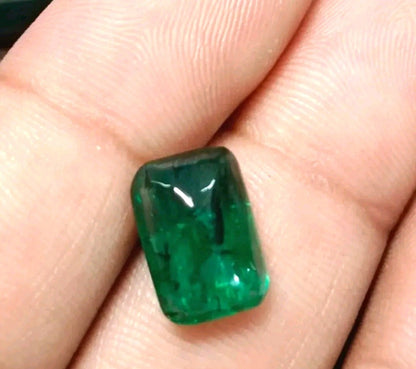 5.23ct Sugarloaf Cut Emerald, 100% Natural Gem