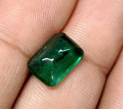 5.23ct Sugarloaf Cut Emerald, 100% Natural Gem