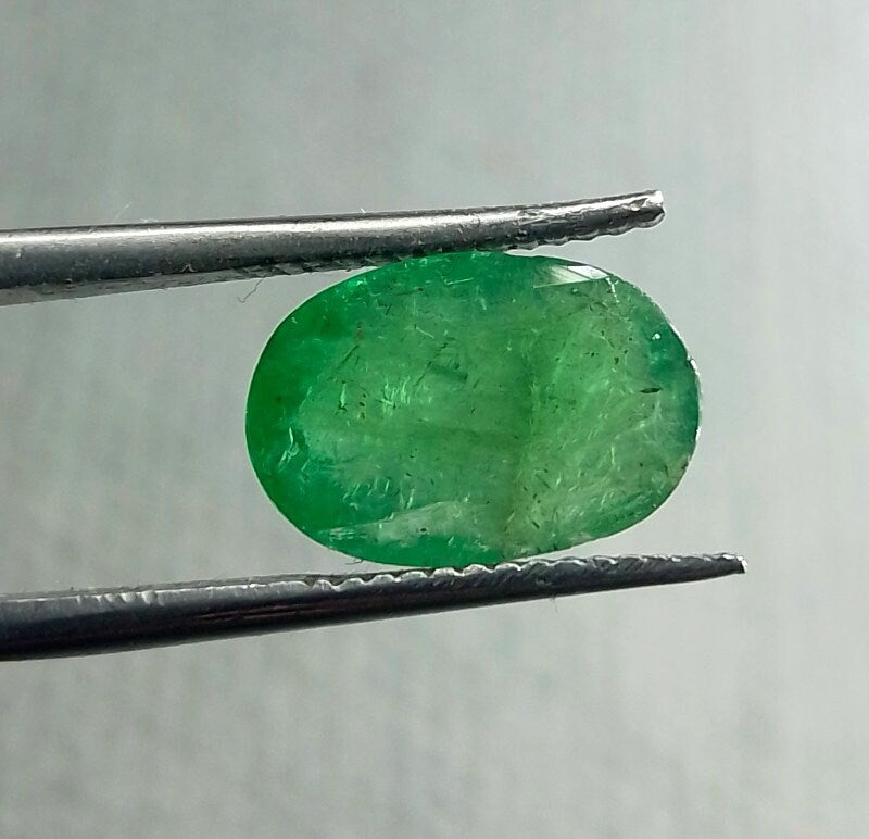 3.45ct Grass Green Emerald, 100% Natural Gem