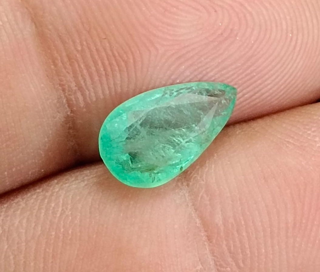 2.22ct Ethiopian Emerald, 100% Natural Gem