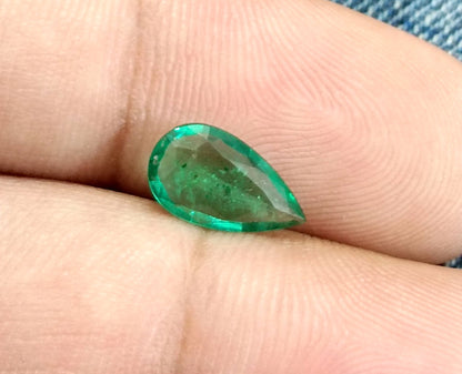 1.19ct Vivid Green Emerald, 100% Natural Earthmined Gem