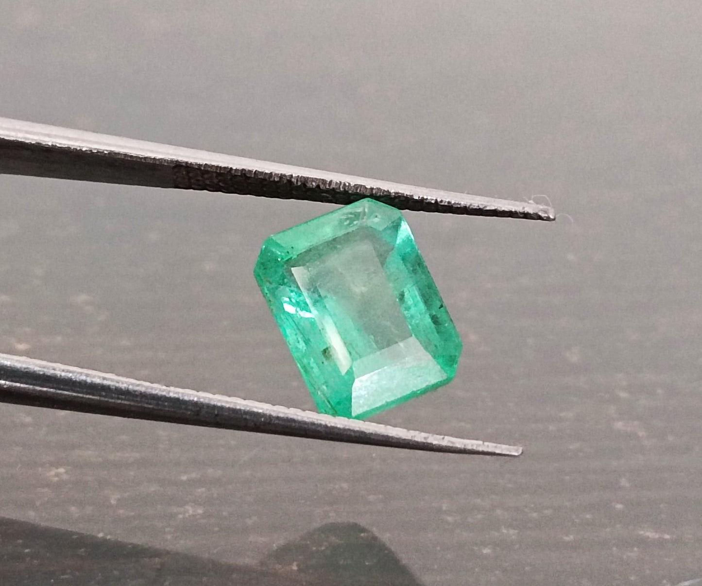 GSI Certified 2.31ct Vivid Green Ethiopian Emerald, 100% Natural Gem