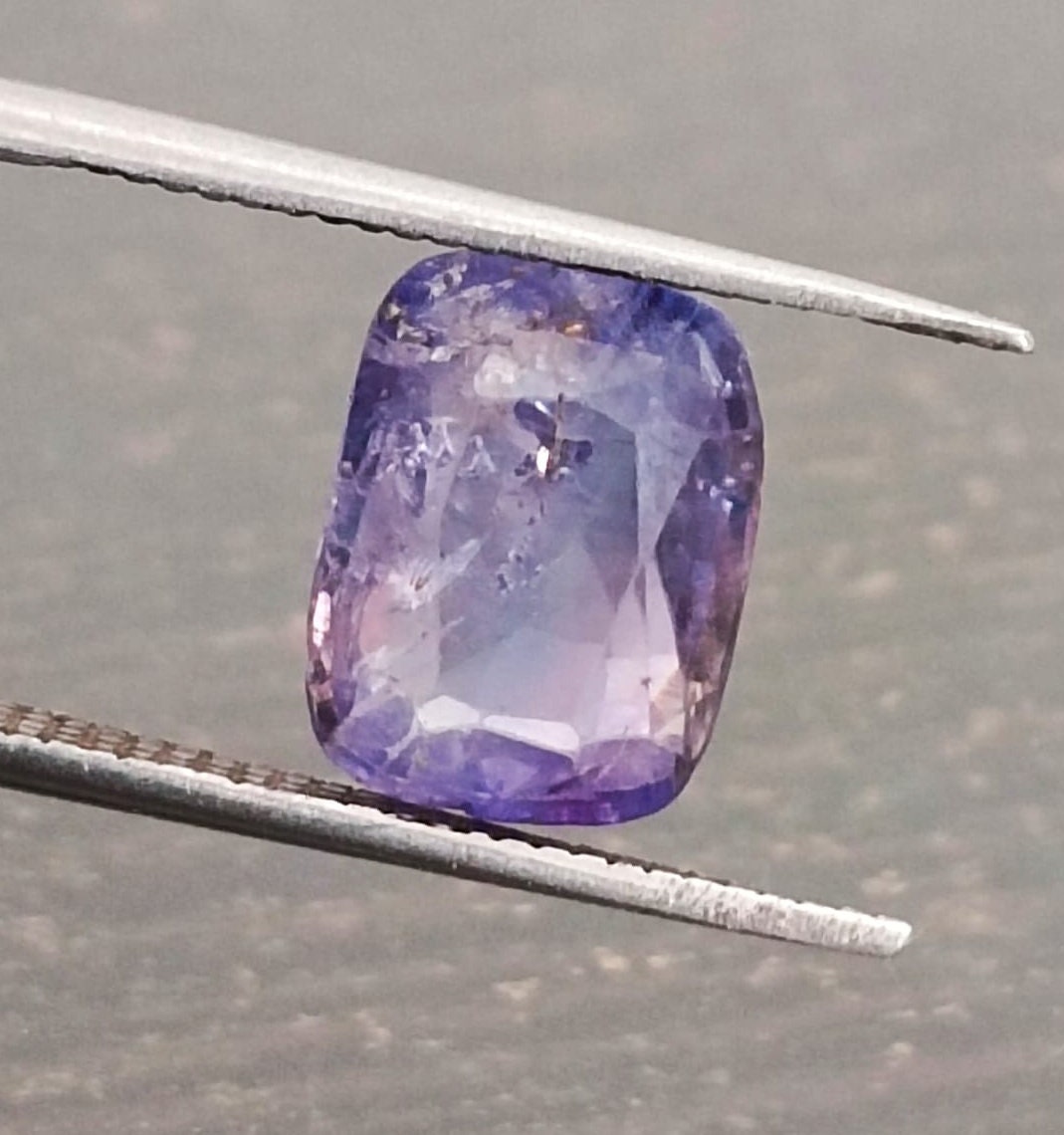 2.76ct Certified Blue Ceylon Sapphire, 100% Natural untreated Gem