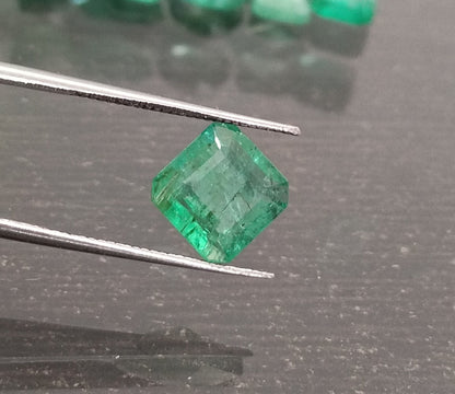 2.28ct Vivid Green Ethiopian Emerald, 100% Natural Gem