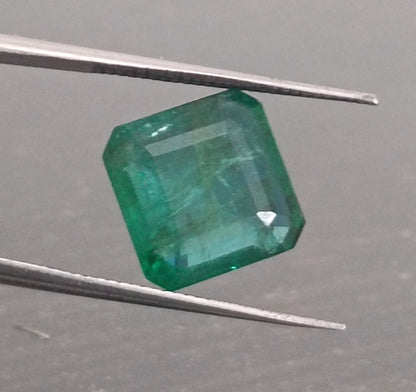 GSI Certified 4.62ct Deep Green Emerald , 100% Natural Gem