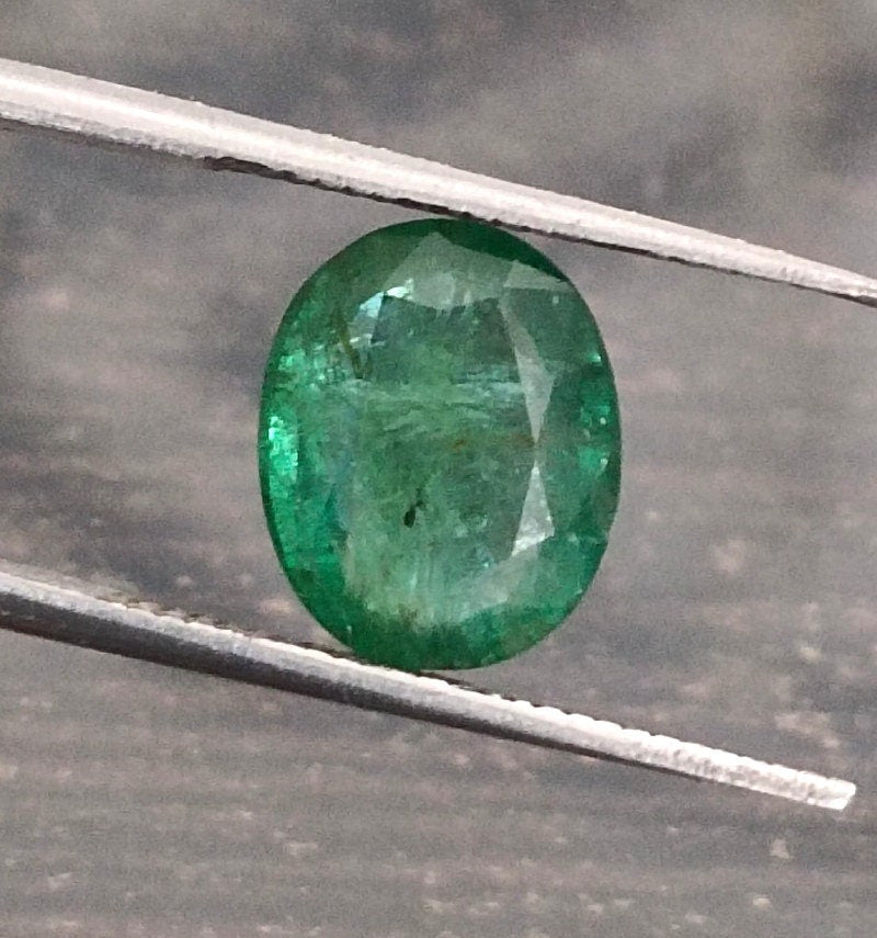 2.45ct Zambian  Emerald, 100% Natural Gem