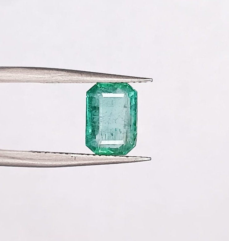 1.70ct Zambian Emerald , 100% Natural Gem