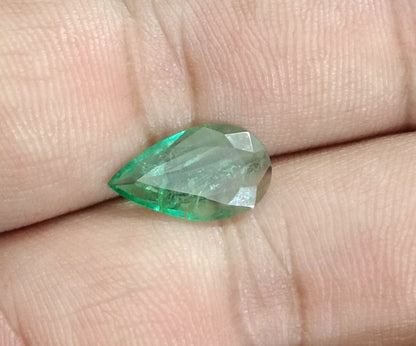 2.14ct Zambian Emerald, 100% Natural Earth mined Gem