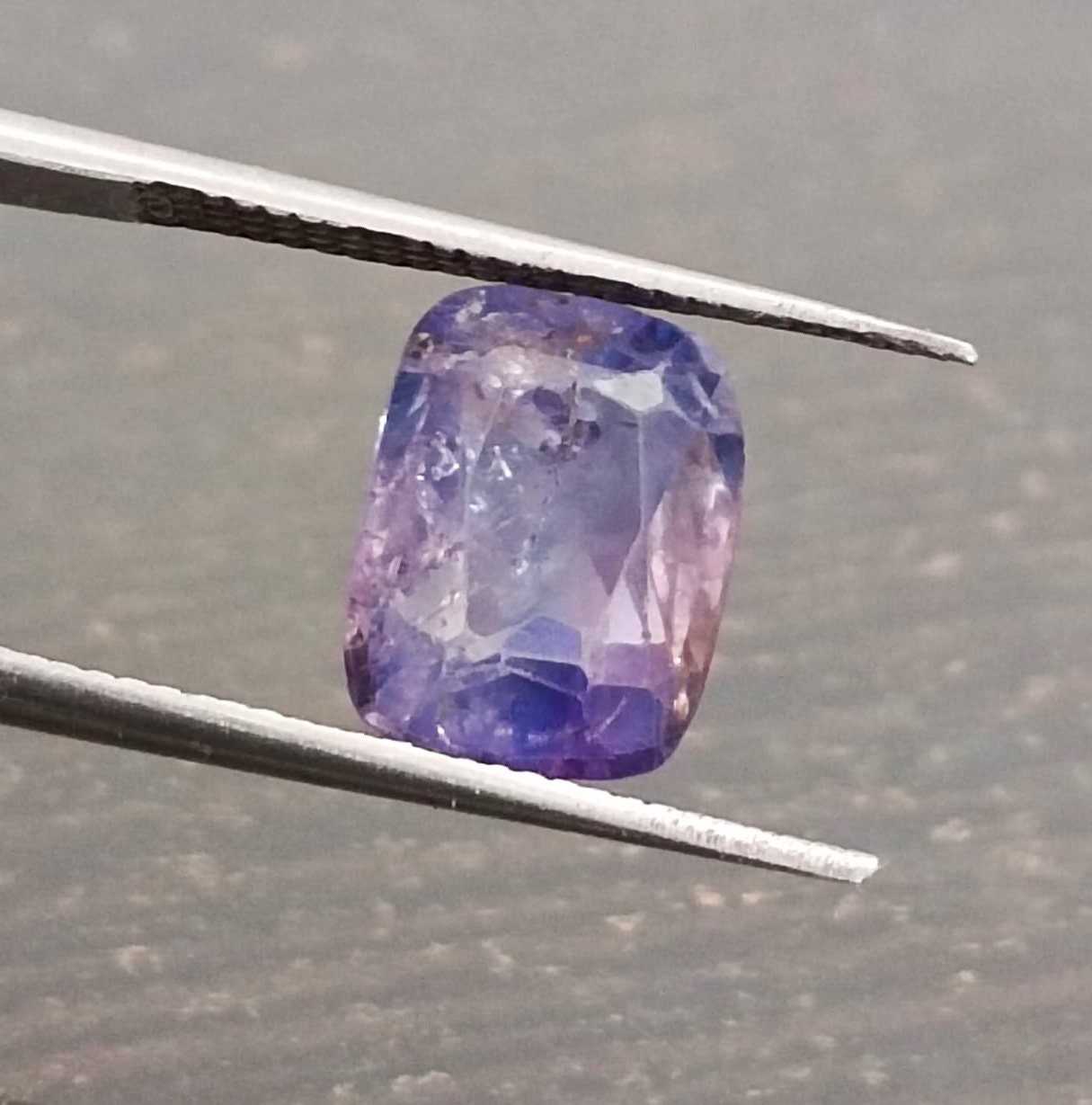 2.76ct Certified Blue Ceylon Sapphire, 100% Natural untreated Gem