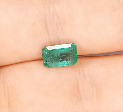 2.25ct Zambian Emerald , 100% Natural Gem