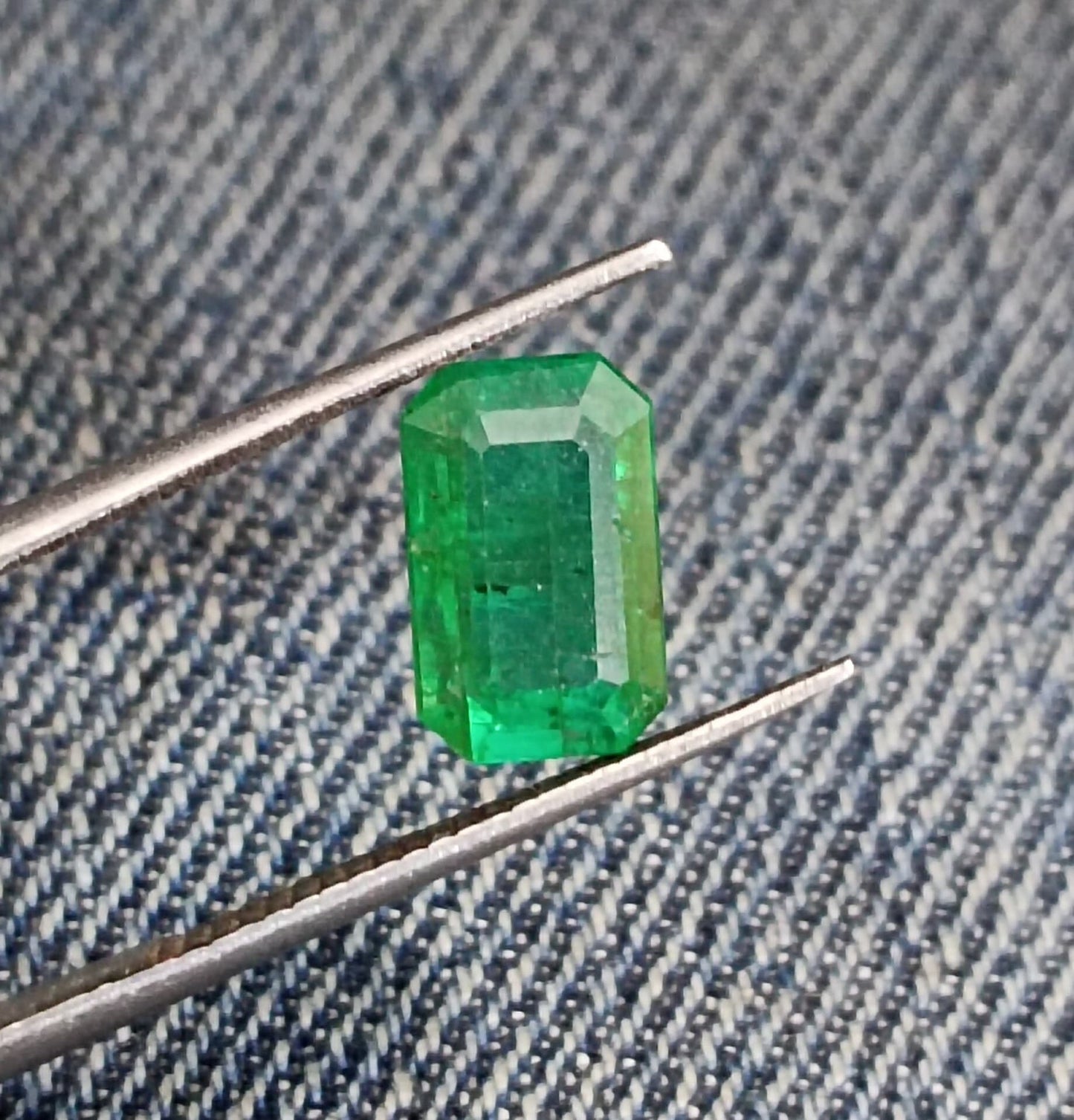 2.07ct Vivid Deep Golden Green Panjshir Emerald , 100% Natural Gem