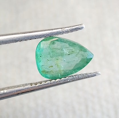 1.69ct Zambian Emerald, 100% Natural Gem