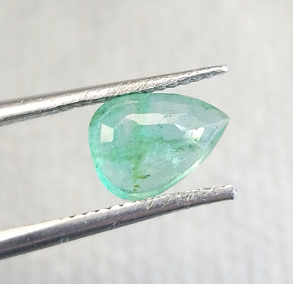 1.69ct Zambian Emerald, 100% Natural Gem