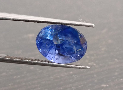 2.98ct IGI Certified Vivid Cornflower Blue Ceylon Sapphire, 100% Natural  Gemstone. Only Heat Treatment.