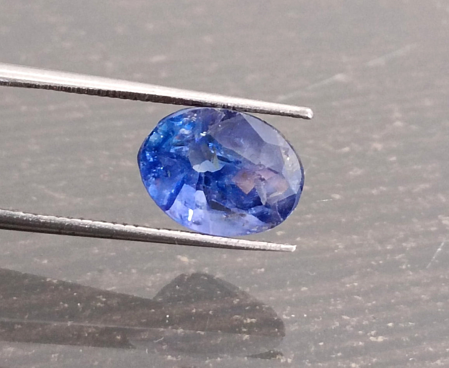 2.98ct IGI Certified Vivid Cornflower Blue Ceylon Sapphire, 100% Natural  Gemstone. Only Heat Treatment.