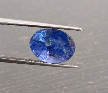 2.98ct IGI Certified Vivid Cornflower Blue Ceylon Sapphire, 100% Natural  Gemstone. Only Heat Treatment.