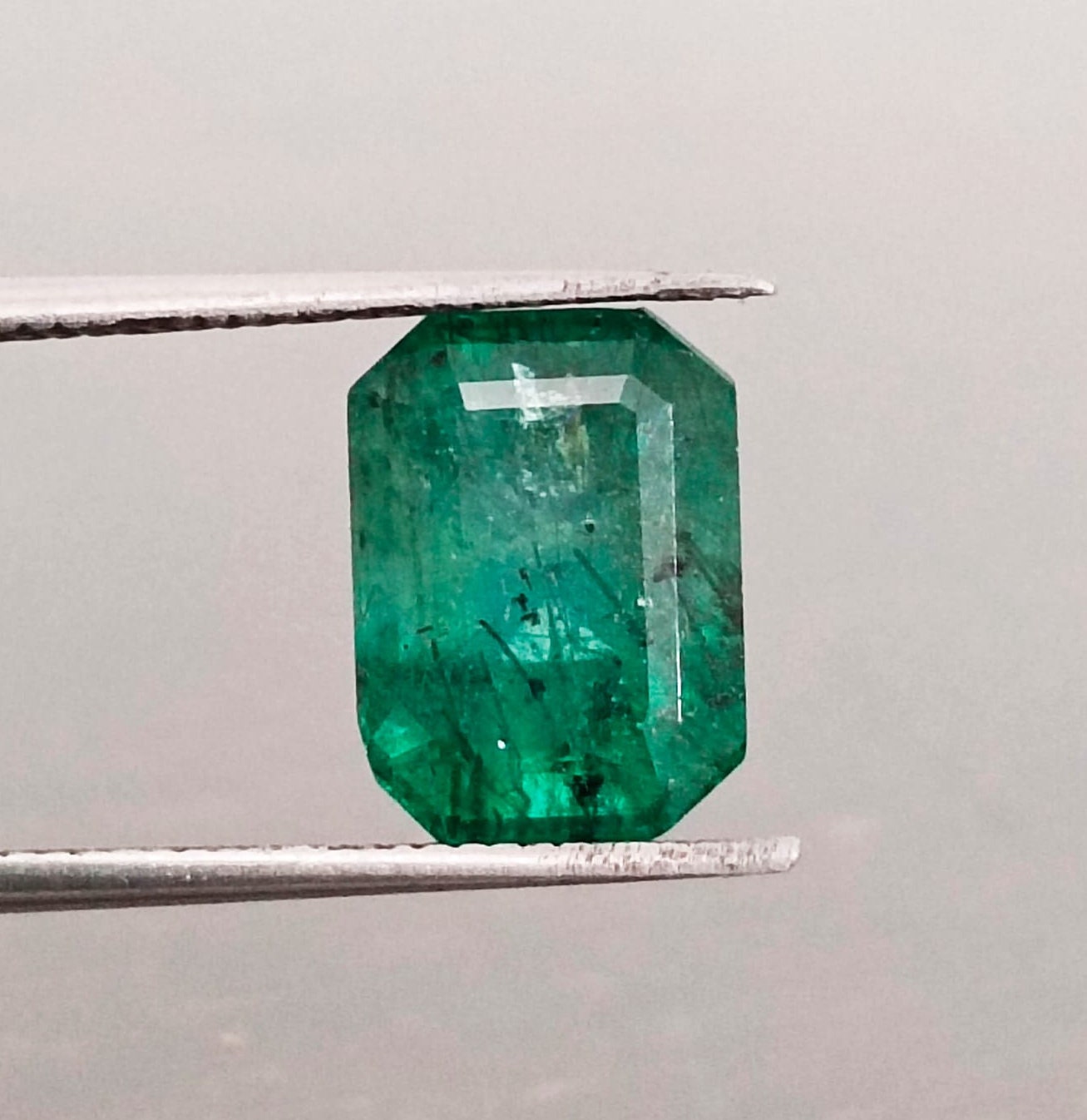 GSI Certified 3.51ct Zambian Emerald , 100% Natural Gem