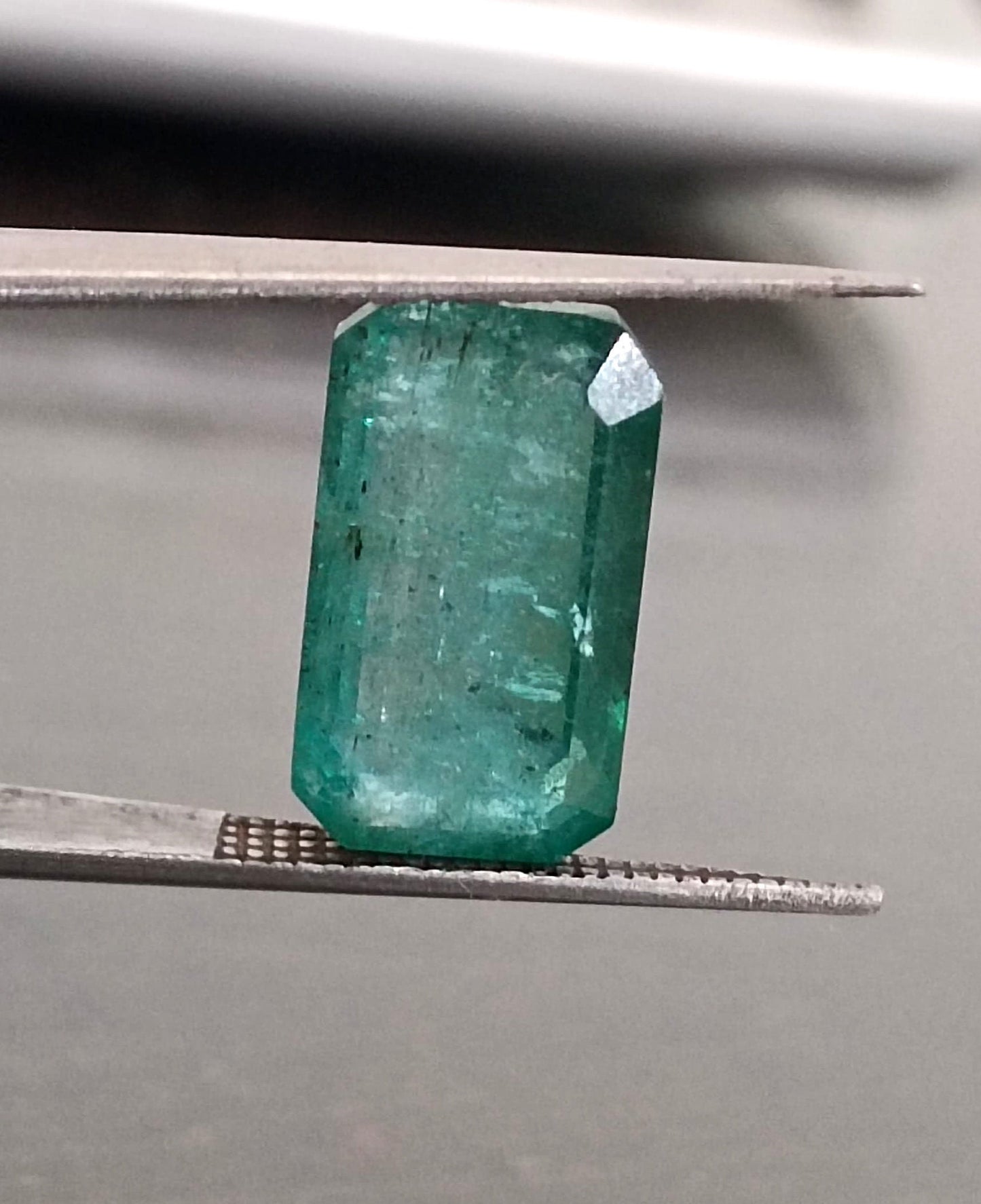 5.80ct Zambian Emerald , 100% Natural Gem