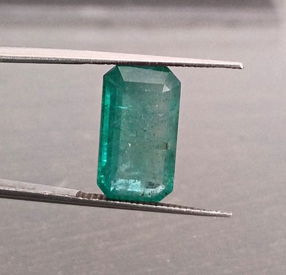 5.80ct Zambian Emerald , 100% Natural Gem