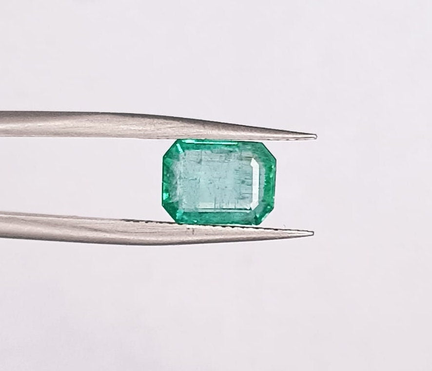 1.70ct Zambian Emerald , 100% Natural Gem