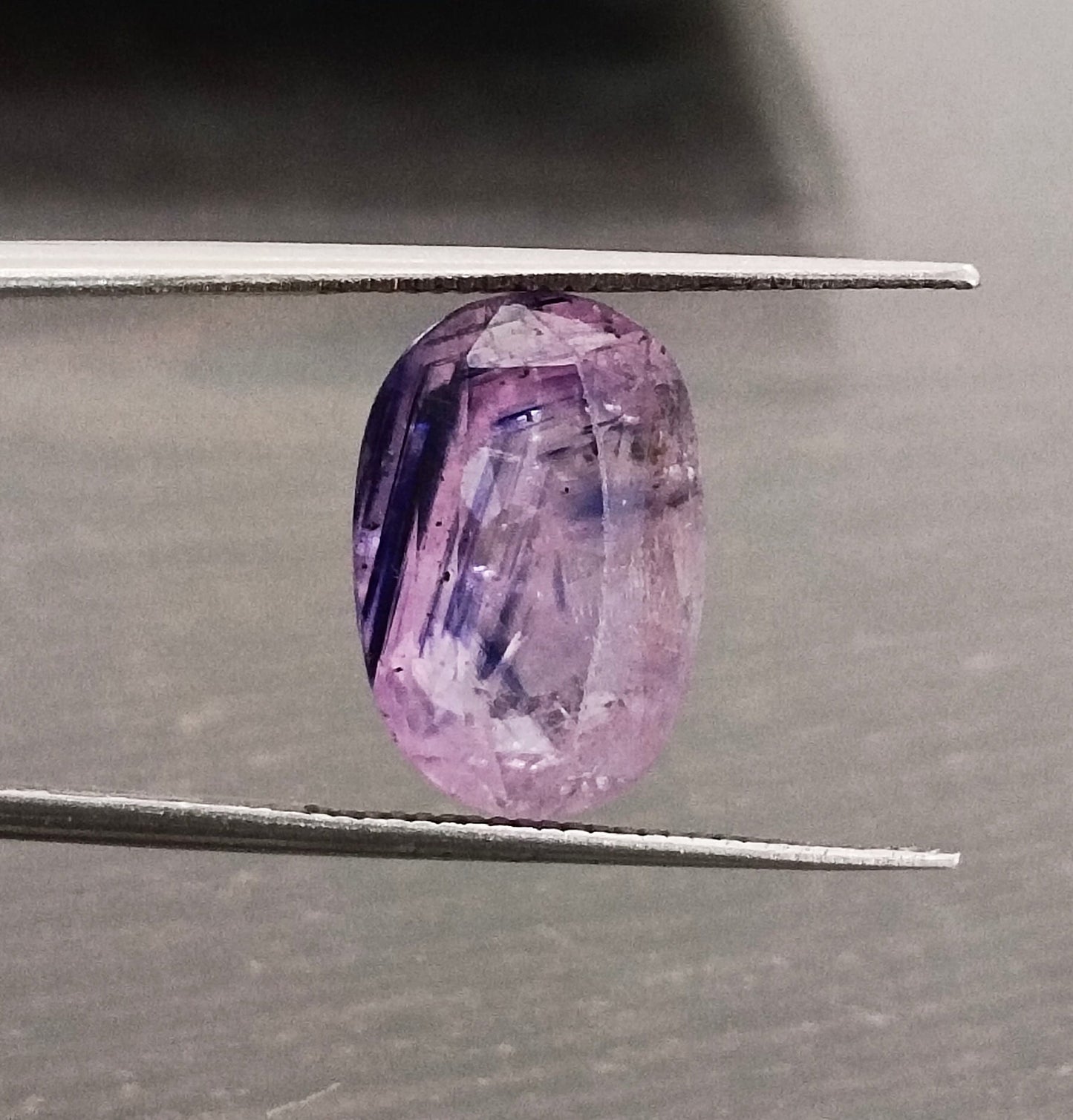 6.54ct  Certified Purple Blue Ceylon Sapphire, 100% Natural Earth Mined untreated Gemstone