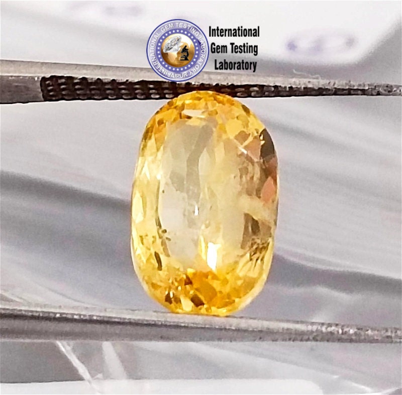 3.01ct Certified Beautiful Oval Cut Vivid Yellow Ceylon Sapphire, 100% Natural untreated Gemstone