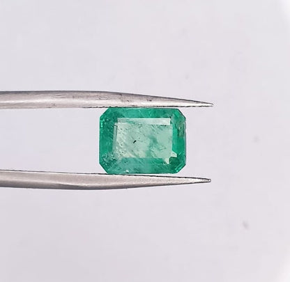 2.65ct Zambian Emerald , 100% Natural Gem