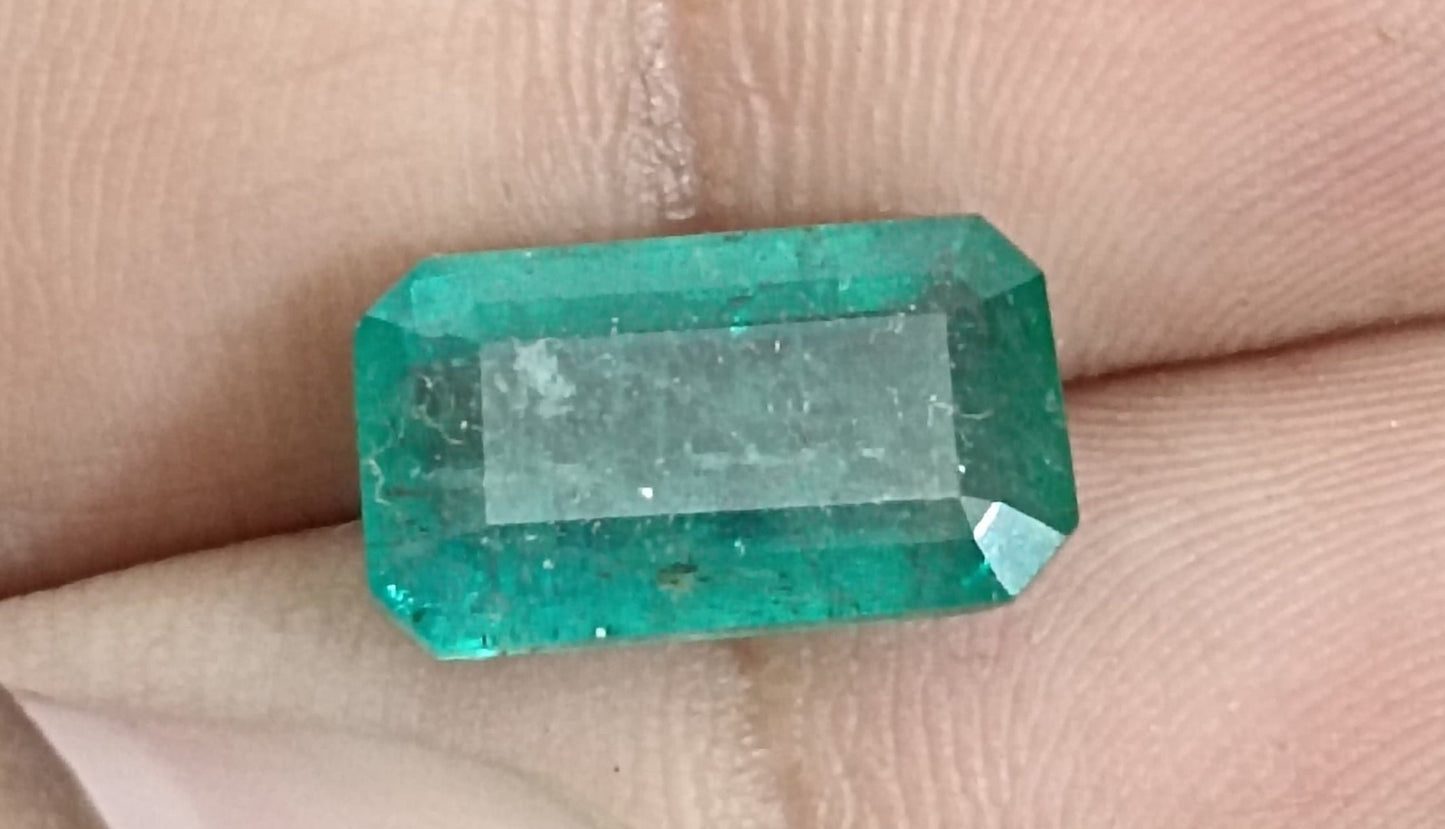 5.80ct Zambian Emerald , 100% Natural Gem