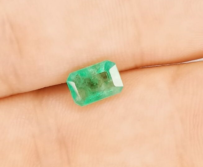 1.60ct Ethiopian Emerald, 100% Natural Gem