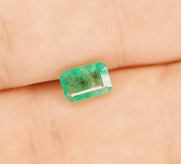 1.60ct Ethiopian Emerald, 100% Natural Gem