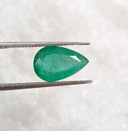 1.77ct Velvet Green Zambian Emerald , 100% Natural Earth Mined Gem.