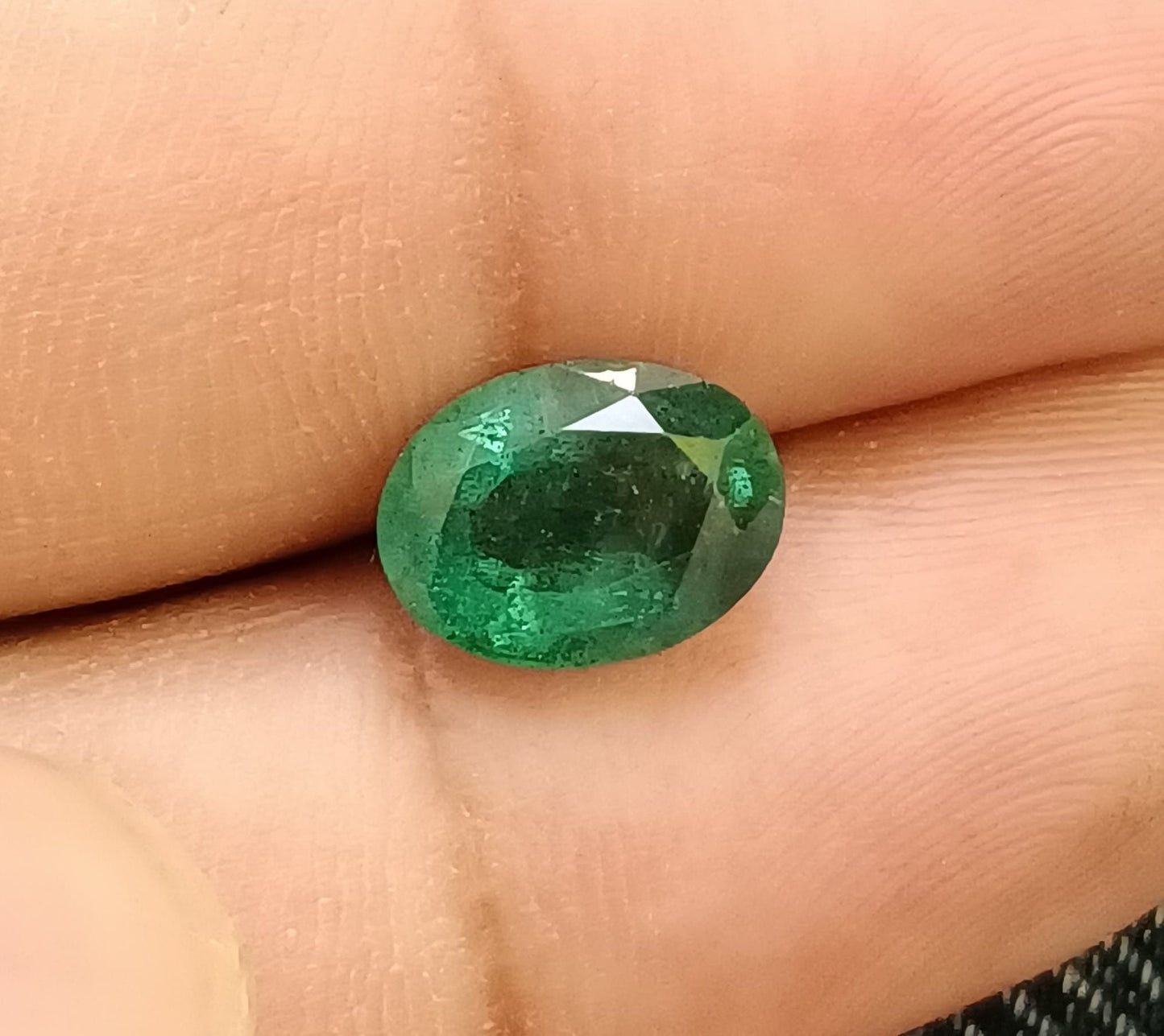 2.56ct Medium Deep  Zambian Emerald , 100% Natural Earth Mined Gem.