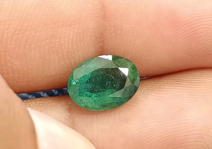 2.56ct Medium Deep  Zambian Emerald , 100% Natural Earth Mined Gem.