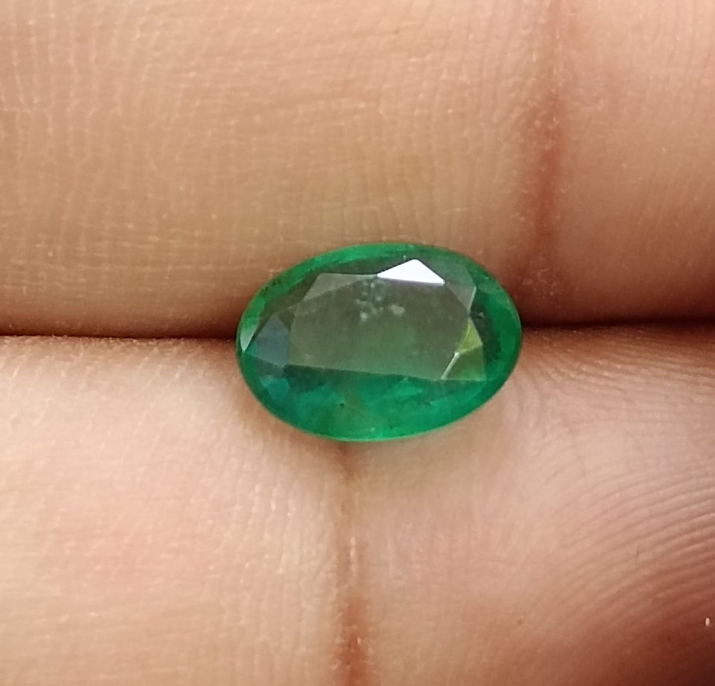 1.88ct Zambian Emerald , 100% Natural Earth Mined Gem.