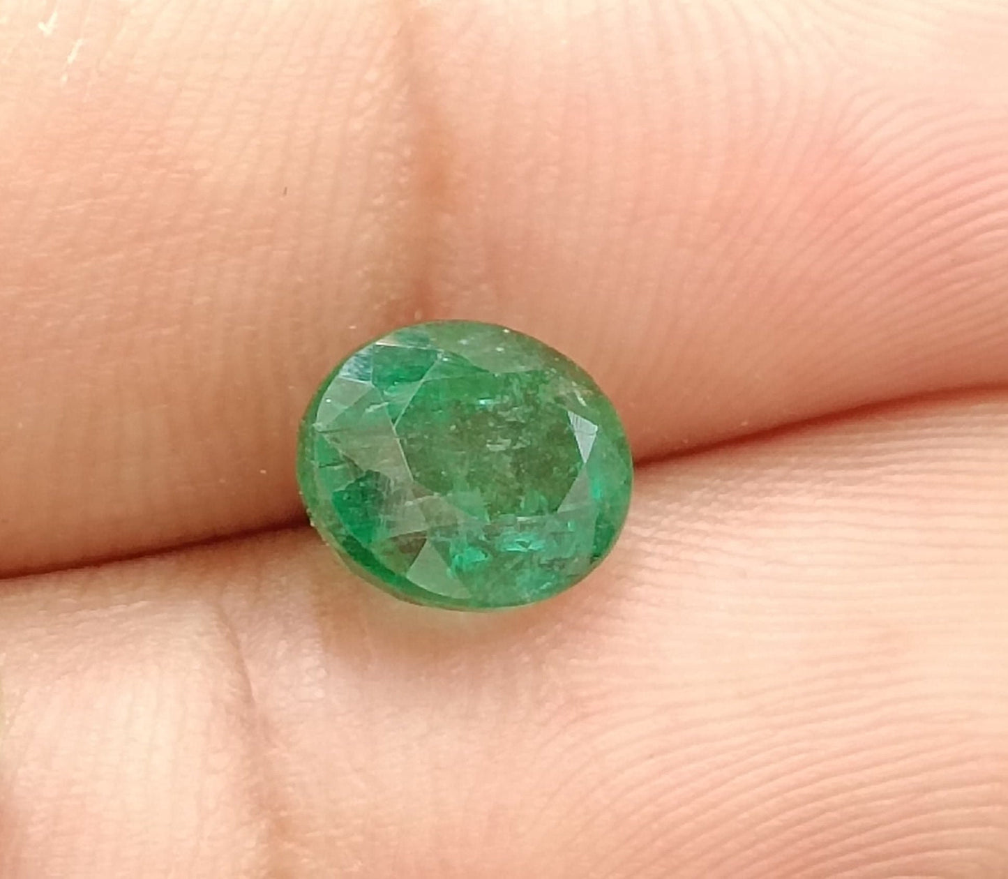 2.12ct Zambian Emerald , 100% Natural Earth Mined Gem.