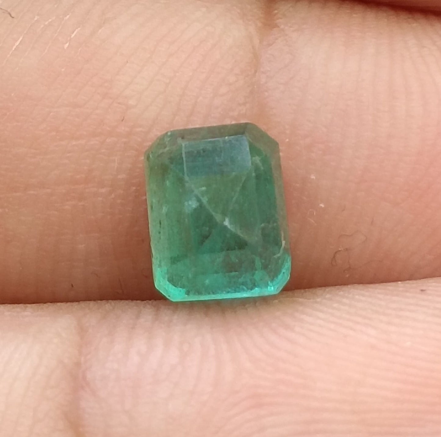 2.11ct Zambian Emerald , 100% Natural Earth Mined Gem.