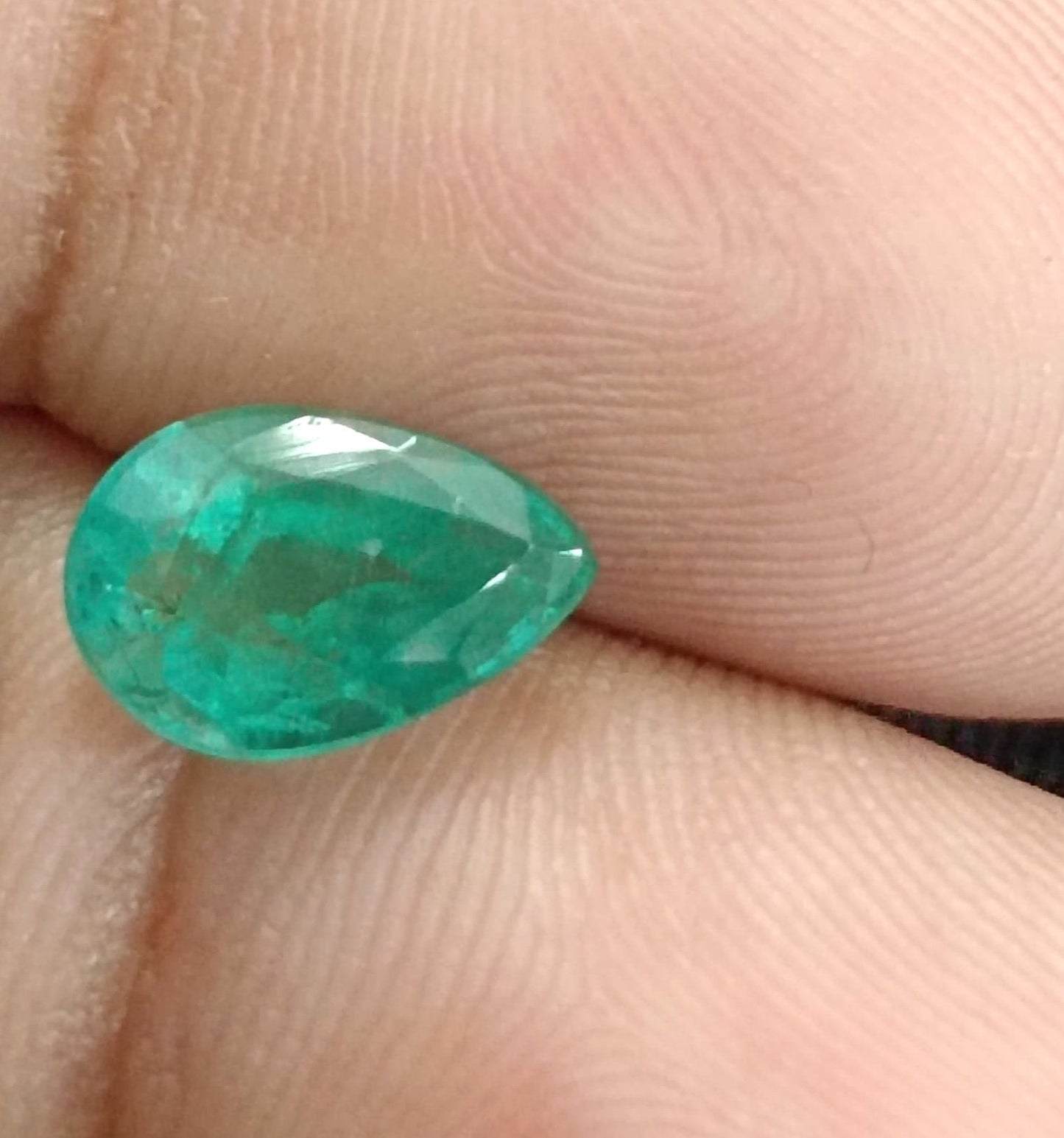 2.20ct Bluish Golden Green Zambian Emerald , 100% Natural Earth Mined Gem.