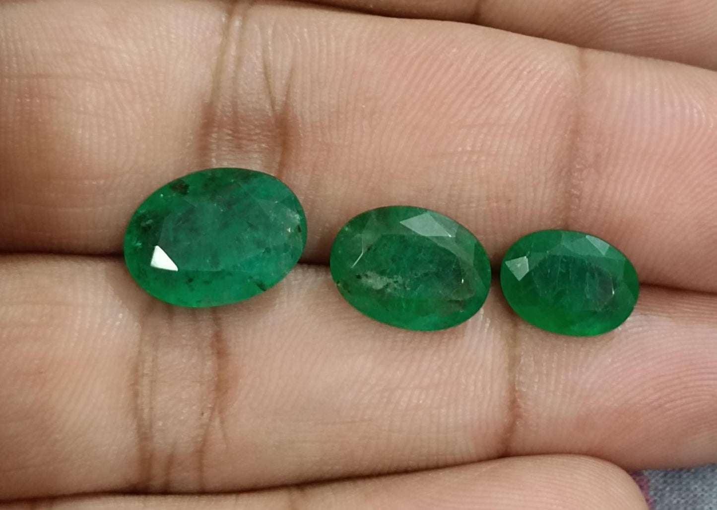 10.09ct  Vivid Green Emerald Parcel, 100% Natural Gems