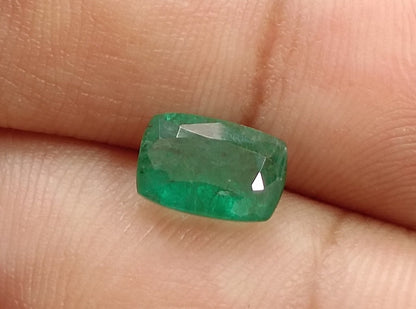 1.95ct Medium Deep Green Zambian Emerald , 100% Natural Earth Mined Gem.