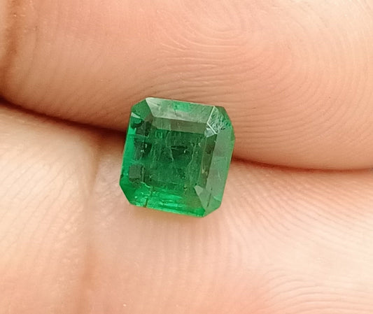 1.24ct Intense Deep Green Zambian Emerald , 100% Natural Earth Mined Gem.