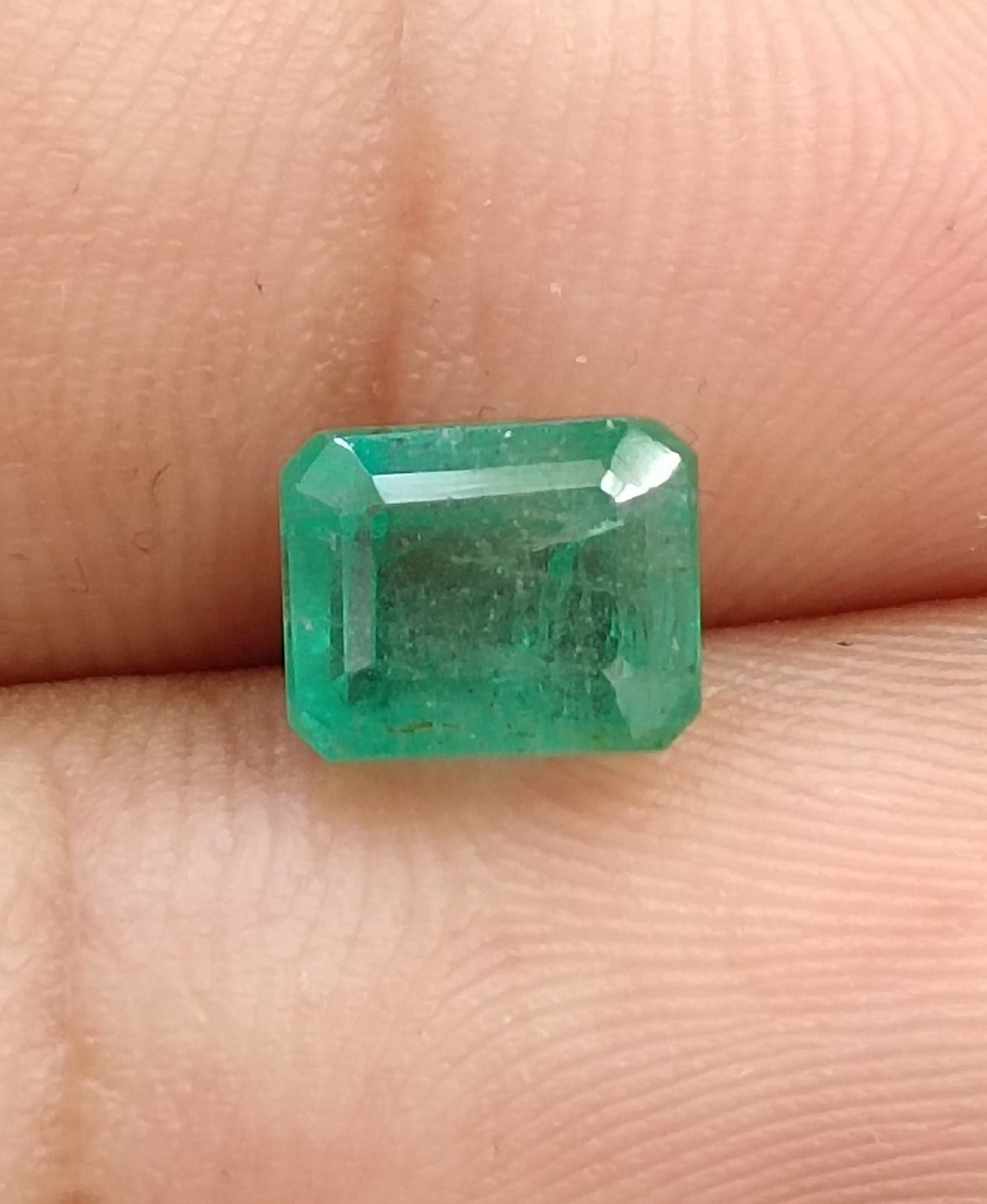 2.11ct Zambian Emerald , 100% Natural Earth Mined Gem.