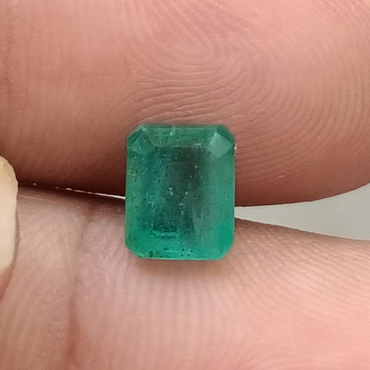 2.11ct Zambian Emerald , 100% Natural Earth Mined Gem.