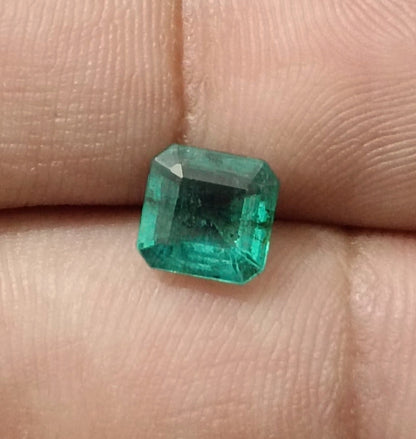 1.45ct Intense Green Zambian Emerald , 100% Natural Earth Mined Gem.